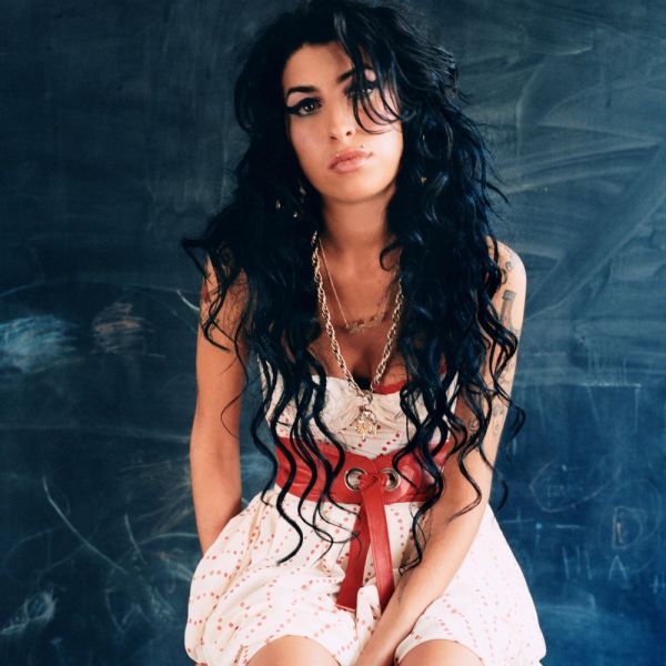 Archivo:Amy Winehouse.jpg